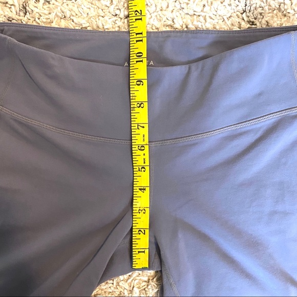 Athleta | Chaturanga Pilayo Gray Tights | … - Picture 8 of 9